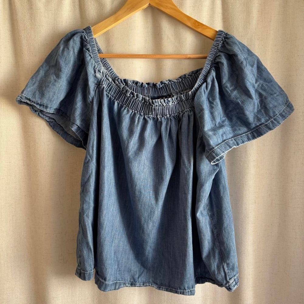 peasant gap denim chambray top size small 100% cotton